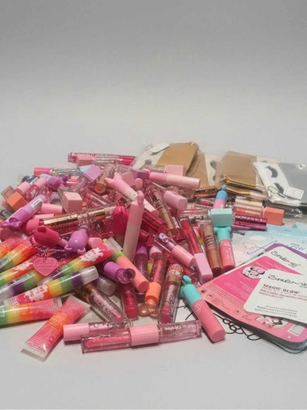 Large Assorted Make up Bundle Set – Lippies, Cosmetic Mirror and Face Masks